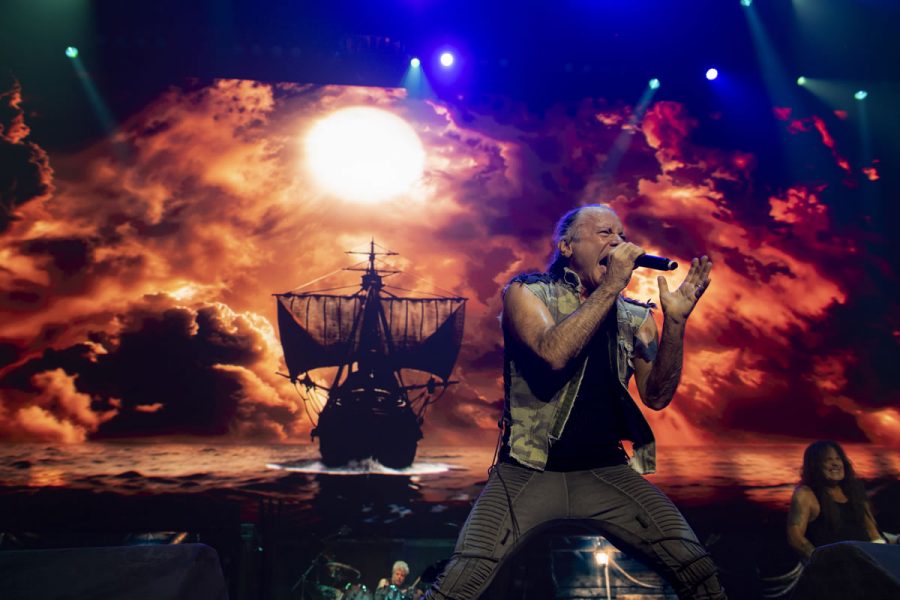 Iron Maiden -BUDAPEST - 2025 - por John McMurtrie divulgacao Move Concerts Midiorama